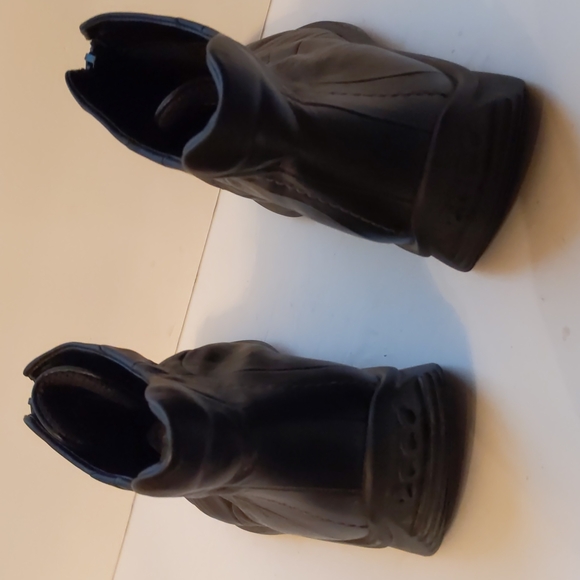 Ecco Shoes Ecco Front Zipper Leather Short Bootssz 7 Poshmark